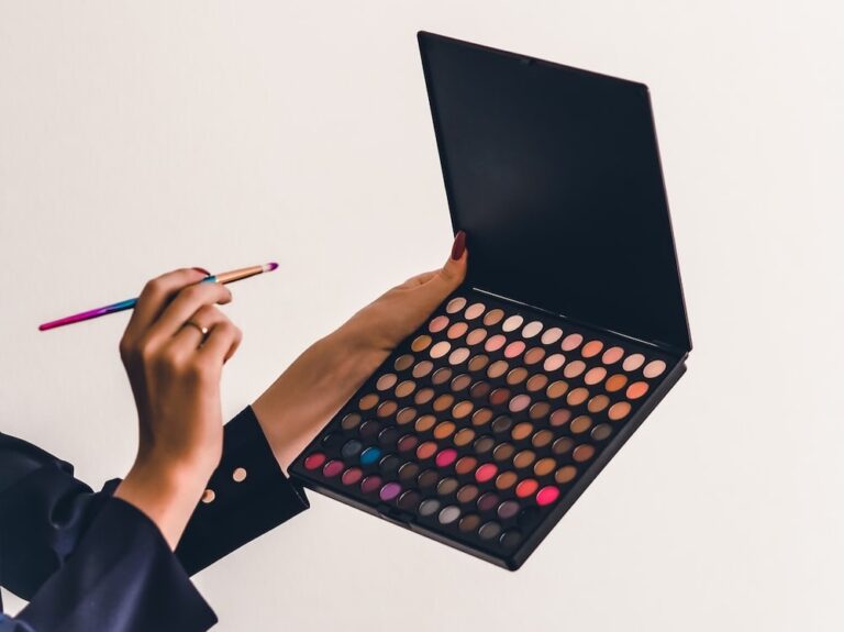 Chinese company criticised for asking women to apply makeup to ‘motivate’ team