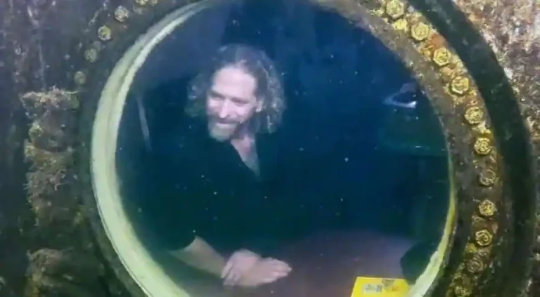 Man Becomes 10 years Younger after 93 Days at Bottom of the Atlantic